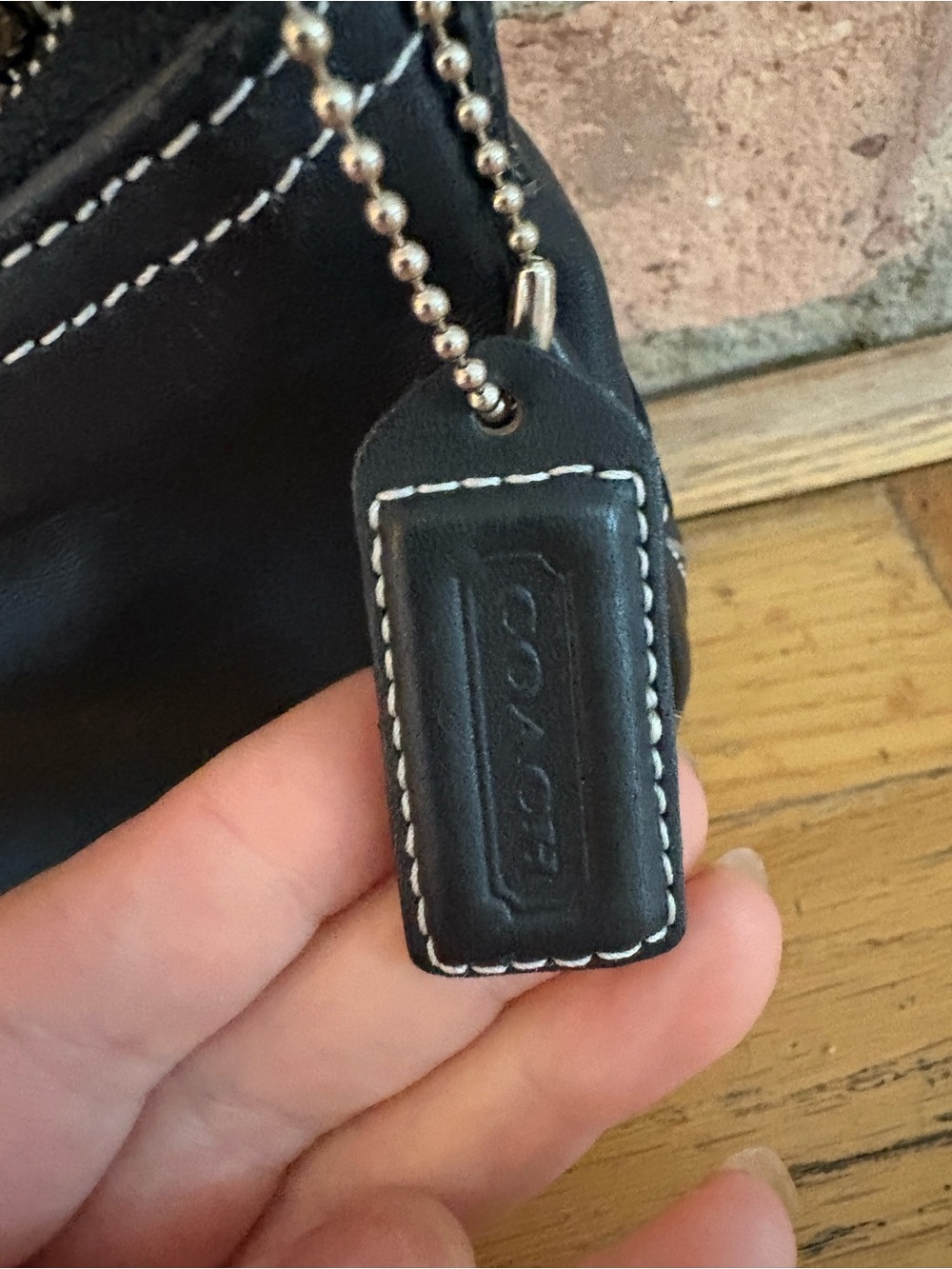 Coach vintage 90 mini Black Leather Shoulder Bag with Contrast Stitching - Picture 6 of 12